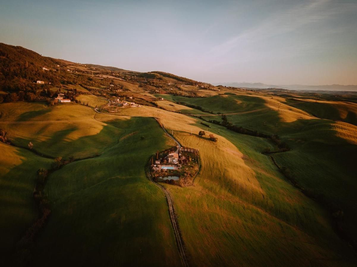 蒙泰卡蒂尼瓦尔迪切奇纳Agriturismo Lucertola公寓 外观 照片
